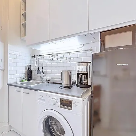 Large 3-room Near Porte De Versailles Apartment