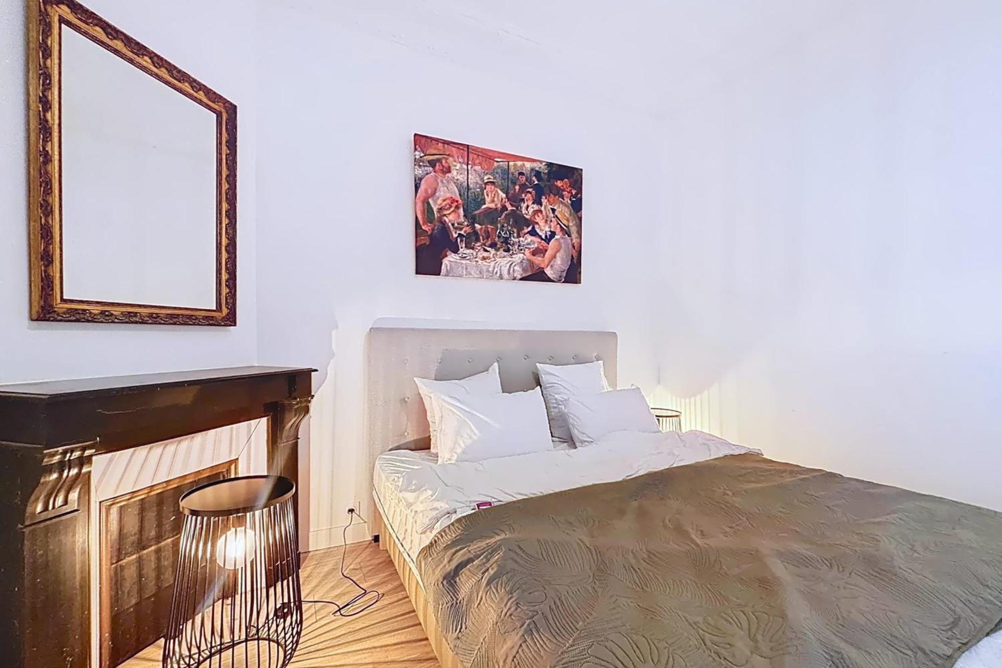 Large 3-room Near Porte De Versailles Apartment Paris
