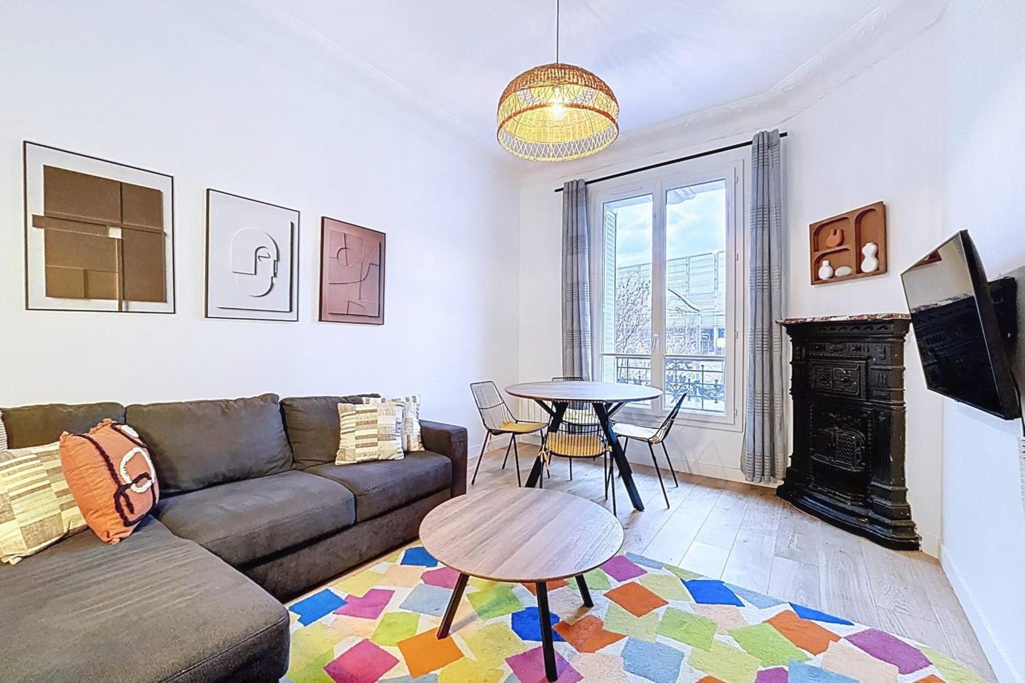 Apartment Large 3-room Near Porte De Versailles